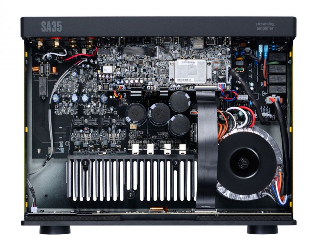arcam-sa35-inside2.p1140x855